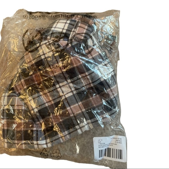 Asos DESIGN midi skirt with belt detail in check print - Picture 7 of 10